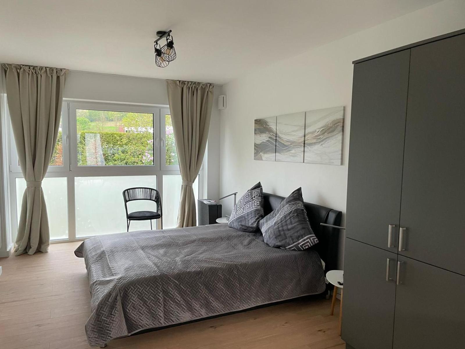 Modernes Stilvoll Eingerichtetes Appartement Rösrath Extérieur photo
